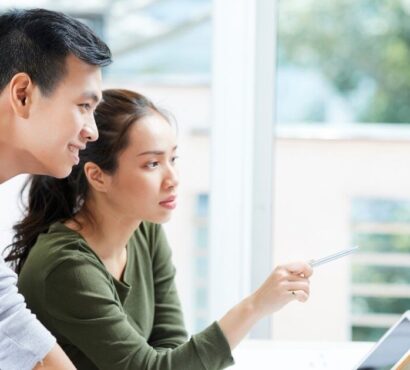 Discover the critical differences between new and returning customers, their unique value propositions, and proven strategies to optimize your marketing approach for both segments.