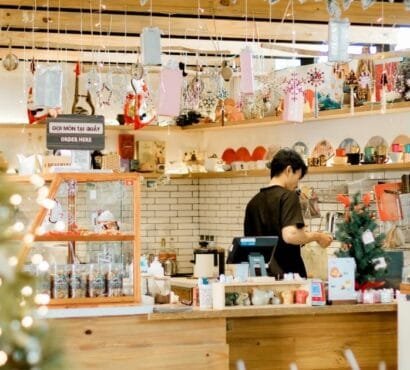custom gift shop emotional marketing copywriting strategy